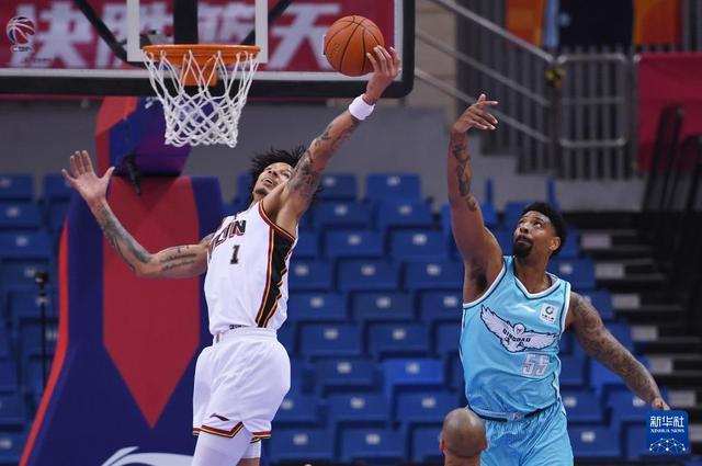 开云-CBA常规赛:青岛崂山啤酒胜吉林长白山恩都里