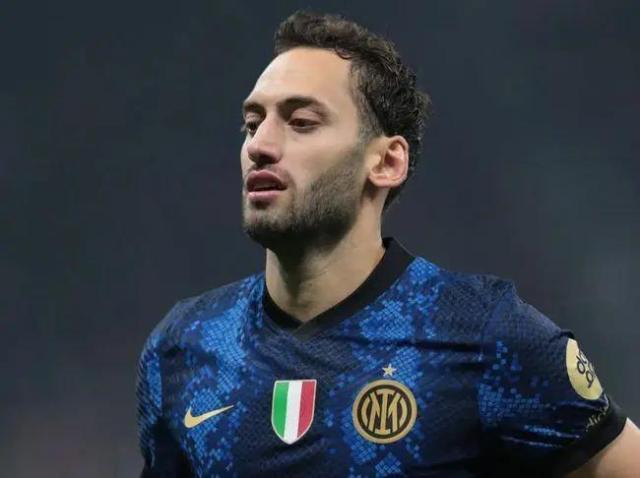 1663258484089024048.jpg 恰尔汗奥卢.jpg